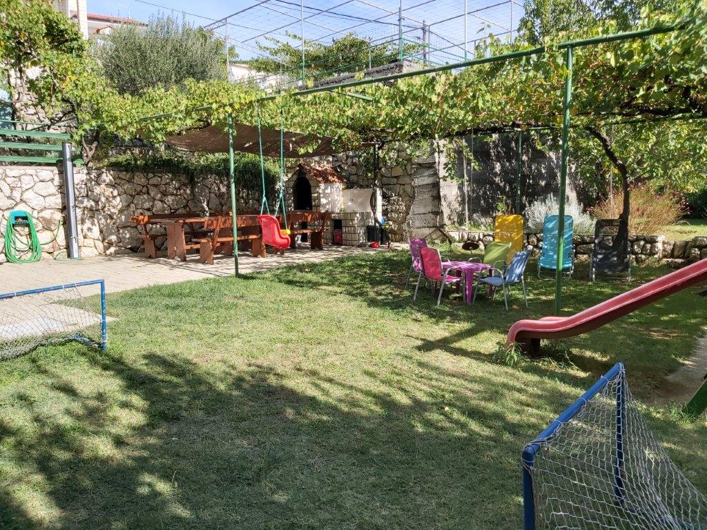 Garden at House Klara — dining area
