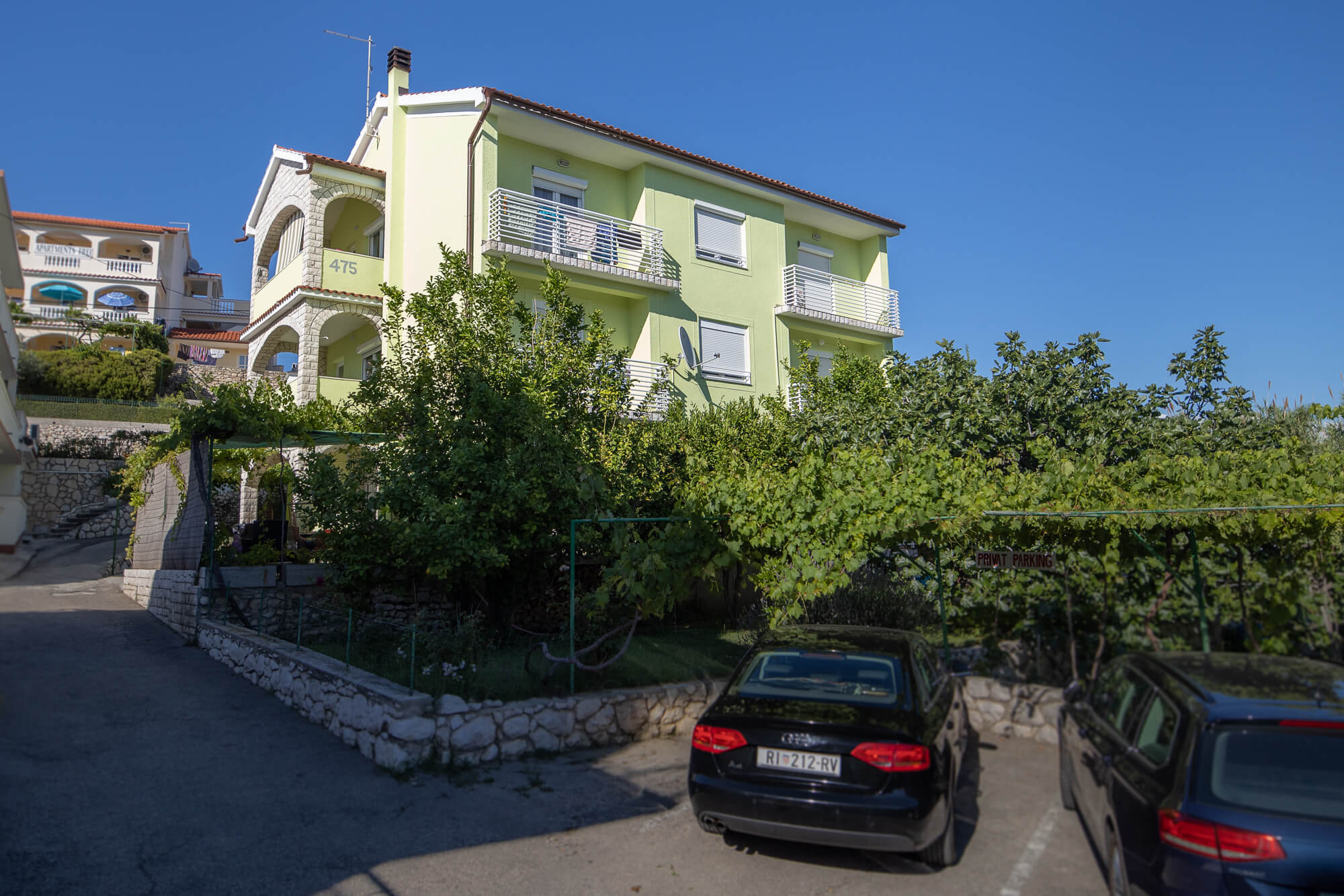 House Klara, Apartmani Jerić
